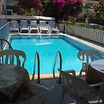 Hotel Cicek &