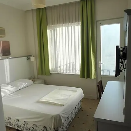 Hotel Cicek & 2*