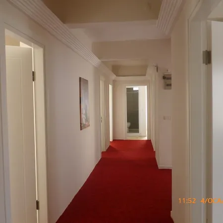 Hotel Cicek & 2*